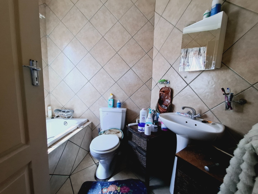 3 Bedroom Property for Sale in Universitas Free State